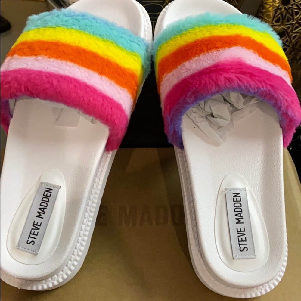 Slides/Sandals